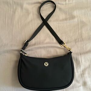 Lululemon mini shoulder bag